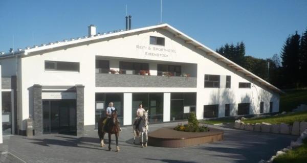 Reit- Und Sporthotel Eibenstock Exteriör bild