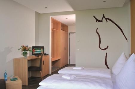 Reit- Und Sporthotel Eibenstock Rum bild